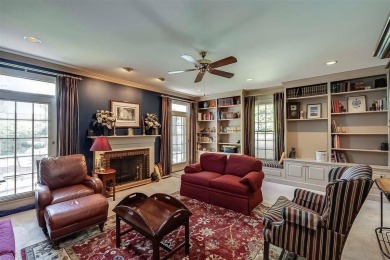 Welcome to 320 Queensway Drive, situated in the highly on Idle Hour Country Club in Kentucky - for sale on GolfHomes.com, golf home, golf lot