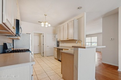Well maintained 2BR, 2BA end-unit ranch located in sought-after on Four Seasons Spa and Country Club in New Jersey - for sale on GolfHomes.com, golf home, golf lot