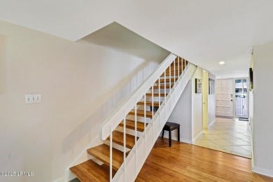 Beautifully updated 2BR end-unit townhome in one of Sea Pines' on Harbour Town Golf Links in South Carolina - for sale on GolfHomes.com, golf home, golf lot