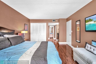 Welcome to this charming, fully furnished 1-bedroom, 1.5-bath on Palm-Aire Country Club and Resort - The Oaks in Florida - for sale on GolfHomes.com, golf home, golf lot