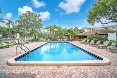 Welcome to this charming, fully furnished 1-bedroom, 1.5-bath on Palm-Aire Country Club and Resort - The Oaks in Florida - for sale on GolfHomes.com, golf home, golf lot