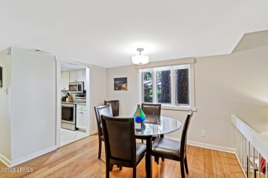 Beautifully updated 2BR end-unit townhome in one of Sea Pines' on Harbour Town Golf Links in South Carolina - for sale on GolfHomes.com, golf home, golf lot