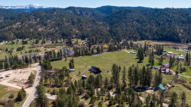 Whether as a captivating fixer-upper or as the canvas for a new on Terrace Lakes Golf Resort in Idaho - for sale on GolfHomes.com, golf home, golf lot