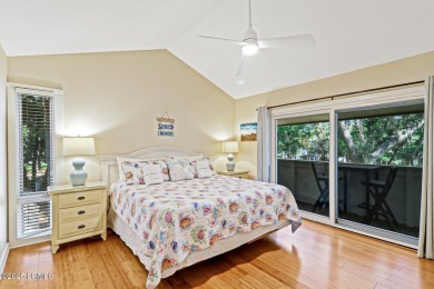 Beautifully updated 2BR end-unit townhome in one of Sea Pines' on Harbour Town Golf Links in South Carolina - for sale on GolfHomes.com, golf home, golf lot
