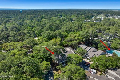 Beautifully updated 2BR end-unit townhome in one of Sea Pines' on Harbour Town Golf Links in South Carolina - for sale on GolfHomes.com, golf home, golf lot