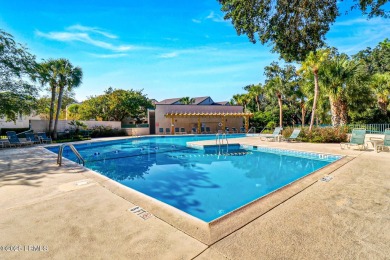 Beautifully updated 2BR end-unit townhome in one of Sea Pines' on Harbour Town Golf Links in South Carolina - for sale on GolfHomes.com, golf home, golf lot