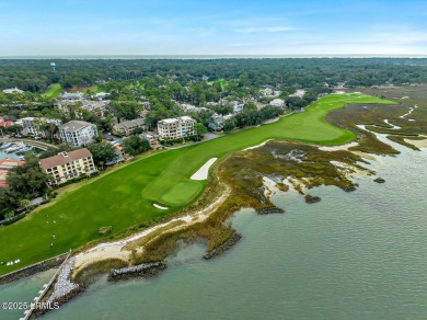 Beautifully updated 2BR end-unit townhome in one of Sea Pines' on Harbour Town Golf Links in South Carolina - for sale on GolfHomes.com, golf home, golf lot