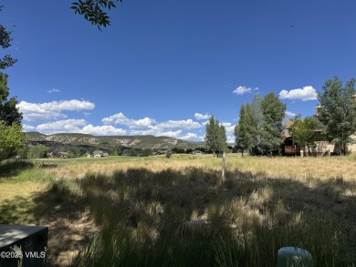 Build a dream house on the last lot available on Sawmill Circle on Eagle Ranch in Colorado - for sale on GolfHomes.com, golf home, golf lot