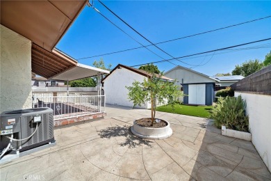 Welcome to this delightful California Ranch-Style single-family on El Dorado Park Golf Course in California - for sale on GolfHomes.com, golf home, golf lot