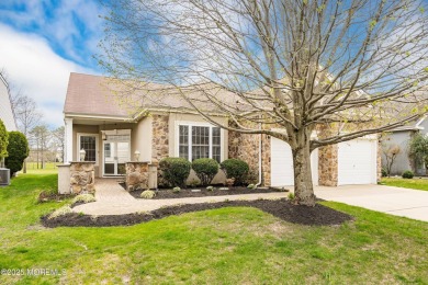 LOCATION, LOCATION, LOCATION - 2 bedroom, 2 bath home in on Westlake Golf and Country Club in New Jersey - for sale on GolfHomes.com, golf home, golf lot