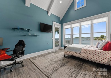 An exquisite lakefront property offering the perfect blend of on The Peninsula Club in North Carolina - for sale on GolfHomes.com, golf home, golf lot