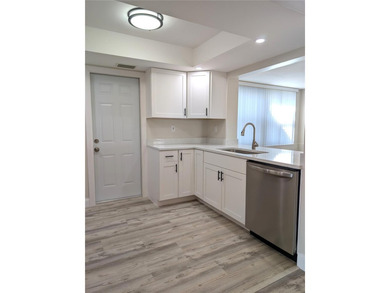 MOVE-IN READY!  This stunning 2-bedroom, 2-bathroom BALDWIN on Mainlands Golf Club in Florida - for sale on GolfHomes.com, golf home, golf lot