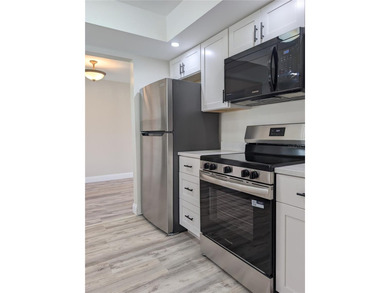 MOVE-IN READY!  This stunning 2-bedroom, 2-bathroom BALDWIN on Mainlands Golf Club in Florida - for sale on GolfHomes.com, golf home, golf lot