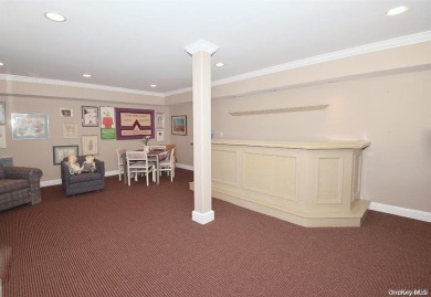 ELEGANT VISCAYA VILLA IN THE GREENS with FULL FINISHED BASEMENT on The Greens At Half Hollow in New York - for sale on GolfHomes.com, golf home, golf lot