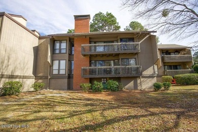 Spectacular and immaculately renovated condo with spectacular on Pinehurst Resort and Country Club in North Carolina - for sale on GolfHomes.com, golf home, golf lot