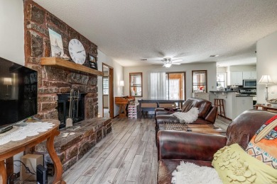 Nice home in Beautiful Hot Springs Village with Granite on DeSoto Golf Course in Arkansas - for sale on GolfHomes.com, golf home, golf lot