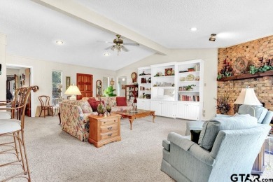 Lovely home close to park and swimming pool, offering a great on Hide-A-Way Lake Golf Course in Texas - for sale on GolfHomes.com, golf home, golf lot