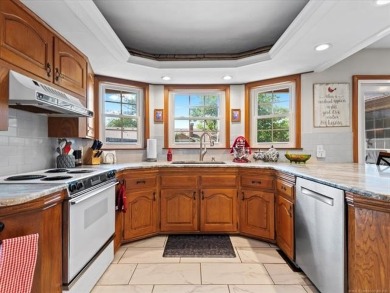 Spacious Home with golf course views in coveted Kenilworth on Hillcrest Country Club in Oklahoma - for sale on GolfHomes.com, golf home, golf lot