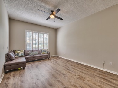 Perfect entry level unit with Silver Membership available! on Wycliffe Golf and Country Club in Florida - for sale on GolfHomes.com, golf home, golf lot