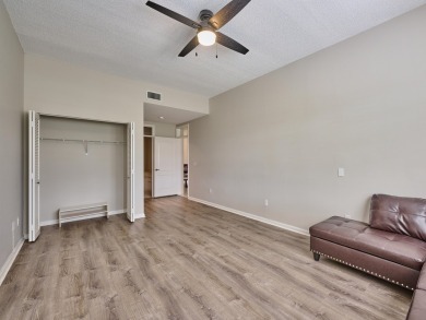 Perfect entry level unit with Silver Membership available! on Wycliffe Golf and Country Club in Florida - for sale on GolfHomes.com, golf home, golf lot