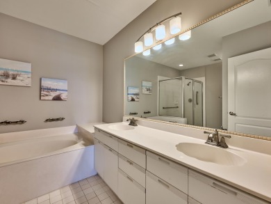 Perfect entry level unit with Silver Membership available! on Wycliffe Golf and Country Club in Florida - for sale on GolfHomes.com, golf home, golf lot