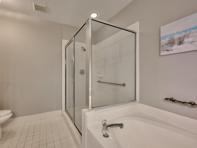 Perfect entry level unit with Silver Membership available! on Wycliffe Golf and Country Club in Florida - for sale on GolfHomes.com, golf home, golf lot