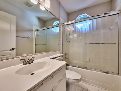 Perfect entry level unit with Silver Membership available! on Wycliffe Golf and Country Club in Florida - for sale on GolfHomes.com, golf home, golf lot