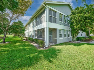 Perfect entry level unit with Silver Membership available! on Wycliffe Golf and Country Club in Florida - for sale on GolfHomes.com, golf home, golf lot