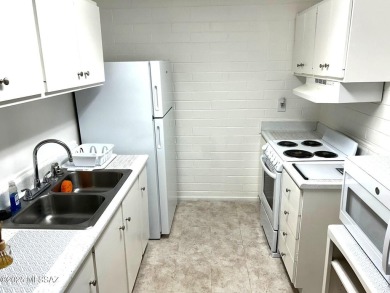 Move-in ready 2 bedroom 1 bathroom coop with newer A/C unit on Randolph Park Golf Courses in Arizona - for sale on GolfHomes.com, golf home, golf lot