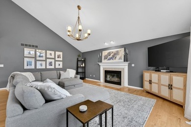 Extremely well maintained and updated 2-story home with finished on Red Barn Golf Course in Illinois - for sale on GolfHomes.com, golf home, golf lot