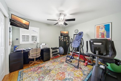 Under contract-accepting backup offers. GOLFLAND OF TAMPA'S on Babe Zaharias Golf Course in Florida - for sale on GolfHomes.com, golf home, golf lot