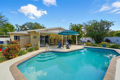 Under contract-accepting backup offers. GOLFLAND OF TAMPA'S on Babe Zaharias Golf Course in Florida - for sale on GolfHomes.com, golf home, golf lot