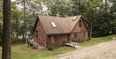 Year round beautiful fully furnished 3 bedroom 2 bathroom home on Norway Country Club in Maine - for sale on GolfHomes.com, golf home, golf lot