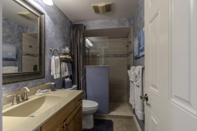 Wonderful first floor 3 bedroom/2 bath condo with carport and on Harbour Ridge Yacht and Country Club in Florida - for sale on GolfHomes.com, golf home, golf lot