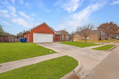 Very nice home on a corner lot with public golf course, ponds on Plantation Golf Course in Texas - for sale on GolfHomes.com, golf home, golf lot