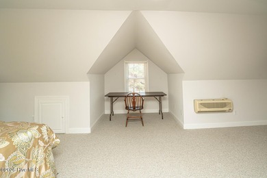 Welcome to 523 Candlewick Lane, a custombuilt ranch home on Ocean Ridge Plantation in North Carolina - for sale on GolfHomes.com, golf home, golf lot