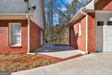 **RANCH STYLE** Sprawling TRUE ranch home in the highly on Canongate At Georgia National Golf Club in Georgia - for sale on GolfHomes.com, golf home, golf lot
