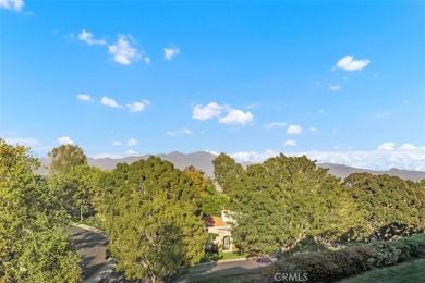 Welcome to this charming and cozy 2-bedroom, 2-bathroom Villa on Aliso Viejo Country Club in California - for sale on GolfHomes.com, golf home, golf lot