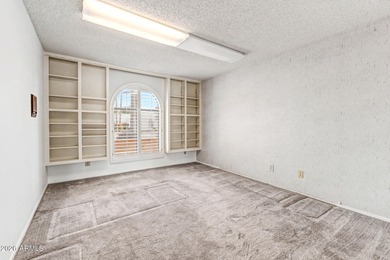 MILLION DOLLAR VIEW! Don't miss out on this Sun Lakes home with on Cottonwood Country Club in Arizona - for sale on GolfHomes.com, golf home, golf lot