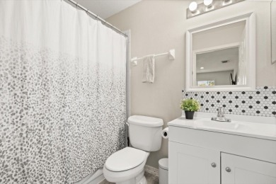 Sellers are offering $12,000 towards buyer's closing costs! on Twin Rivers Golf Club in Florida - for sale on GolfHomes.com, golf home, golf lot