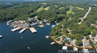 Price Drop! Don't miss this one. Updates to the property on Tan-Tar-A Golf Club in Missouri - for sale on GolfHomes.com, golf home, golf lot