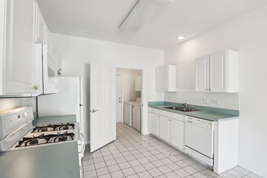 Welcome to 13322 S Bayberry Lane, a comfortable and on The Links at Carillon in Illinois - for sale on GolfHomes.com, golf home, golf lot