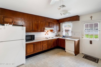 Desirable Baronet model in highly sought after Leisure Village on Greenbriar Woodlands in New Jersey - for sale on GolfHomes.com, golf home, golf lot