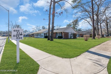 This popular Baronet is move in ready, features, New Water on Greenbriar Woodlands in New Jersey - for sale on GolfHomes.com, golf home, golf lot