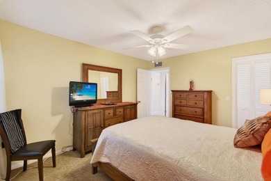 Beautiful 2-Bedroom, 2-Bath golfview Condo in Kings Point. Enjoy on Kings Point Golf -Flanders Way in Florida - for sale on GolfHomes.com, golf home, golf lot