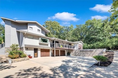 Back on the market no fault to sellers. Contingency expired on Lake Quivira Country Club in Kansas - for sale on GolfHomes.com, golf home, golf lot