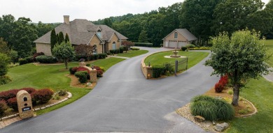 Scenic and stately best describes this gorgeous home situated on on Hidden Valley Golf Course in Kentucky - for sale on GolfHomes.com, golf home, golf lot