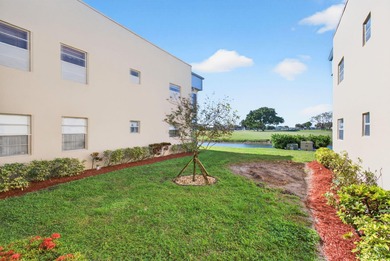 Beautiful 2-Bedroom, 2-Bath golfview Condo in Kings Point. Enjoy on Kings Point Golf -Flanders Way in Florida - for sale on GolfHomes.com, golf home, golf lot