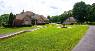 Scenic and stately best describes this gorgeous home situated on on Hidden Valley Golf Course in Kentucky - for sale on GolfHomes.com, golf home, golf lot