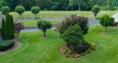 Scenic and stately best describes this gorgeous home situated on on Hidden Valley Golf Course in Kentucky - for sale on GolfHomes.com, golf home, golf lot